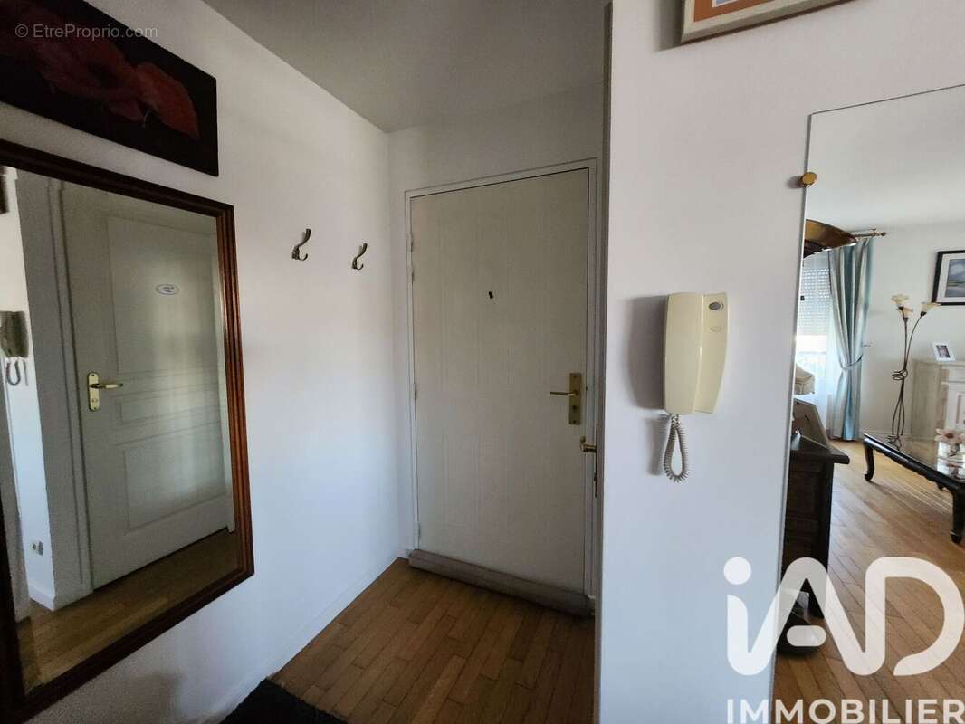 Photo 9 - Appartement à LES PAVILLONS-SOUS-BOIS