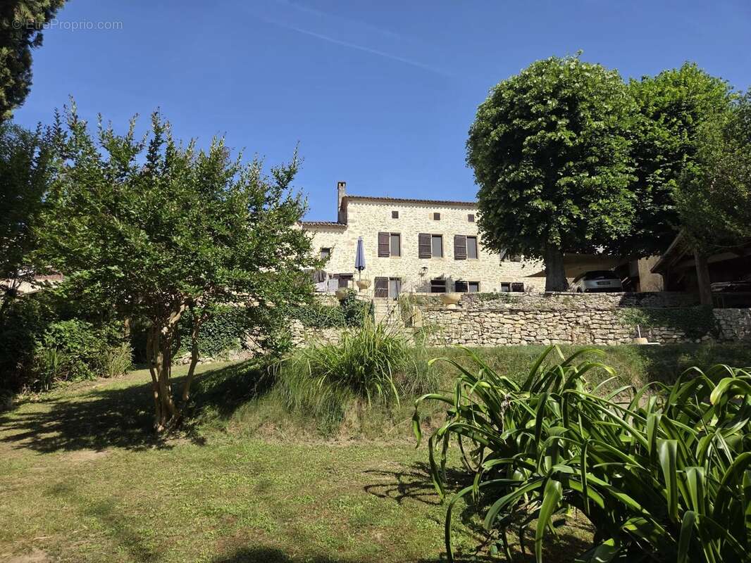 Maison à SAUVETERRE-DE-GUYENNE