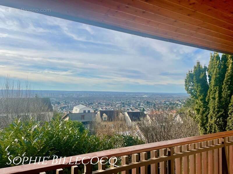 Maison 8 pièces, vue dominante, volumes rares et espace bien-être - Les Coteaux Argenteuil - photo 18