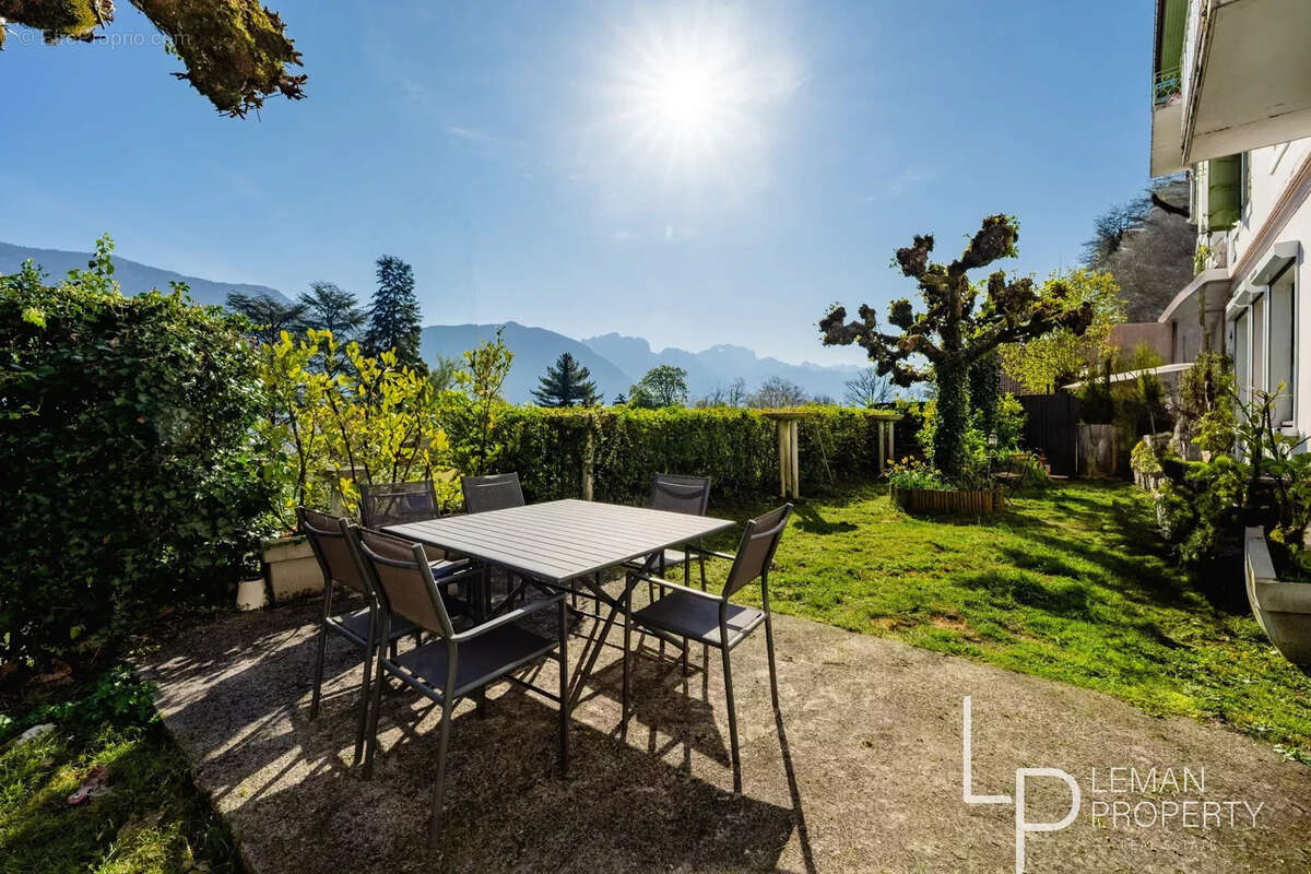 SEVRIER - Exceptionnel appartement face au lac d'Annecy - photo 4