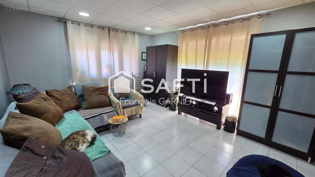 Photo 5 - Commerce à LA FARLEDE