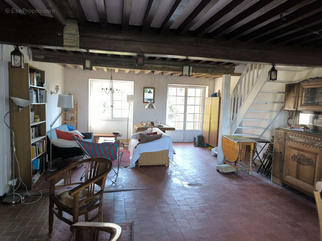 Maison à MONTREUILLON