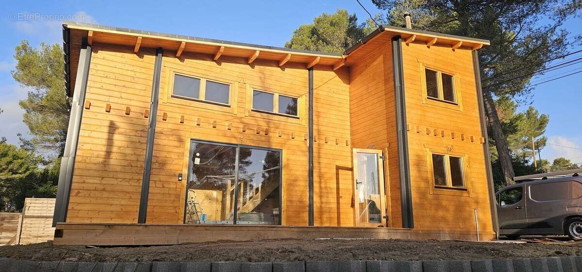 Maison à LE CASTELLET