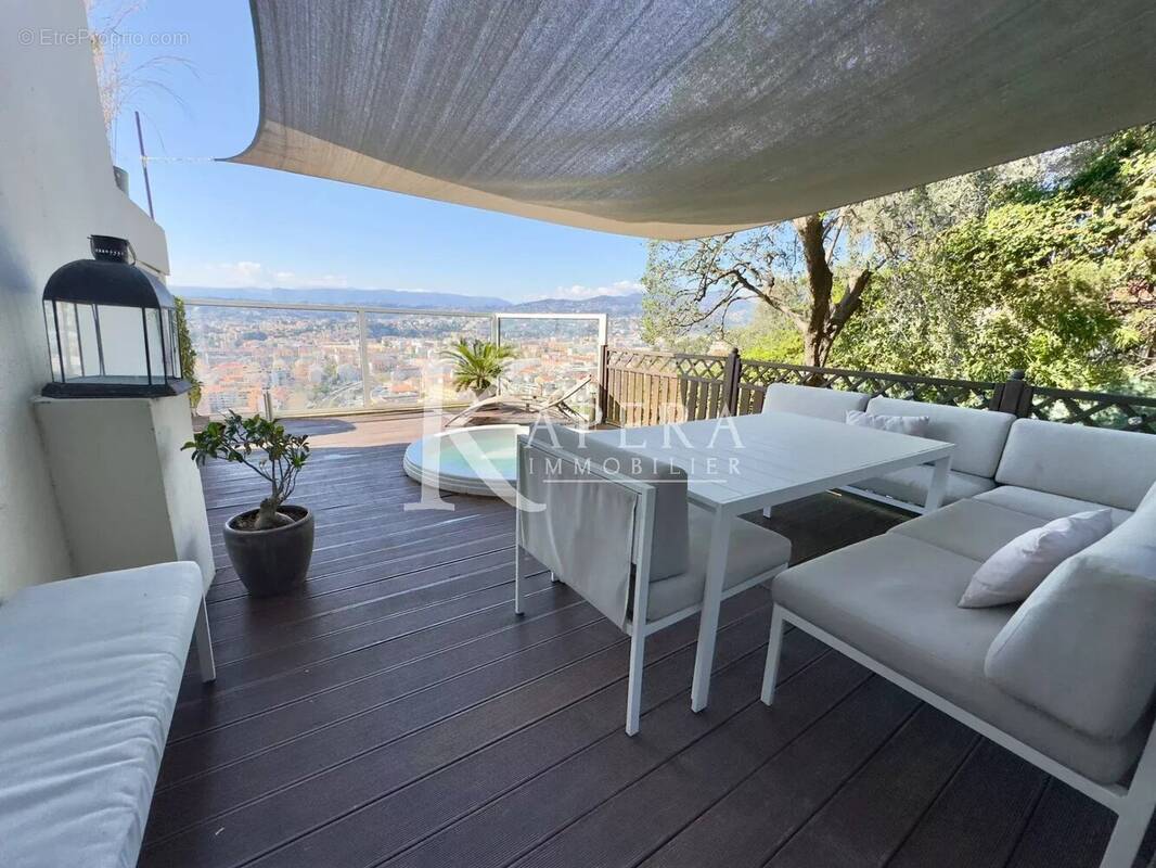 Appartement à NICE