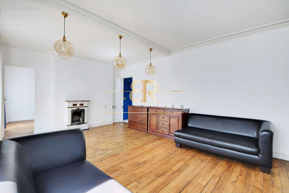 Appartement à PARIS-19E