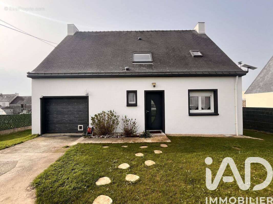 Photo 1 - Maison à PLOUHINEC