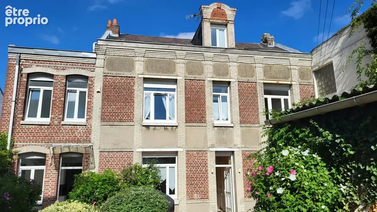 Maison à SAINT-QUENTIN