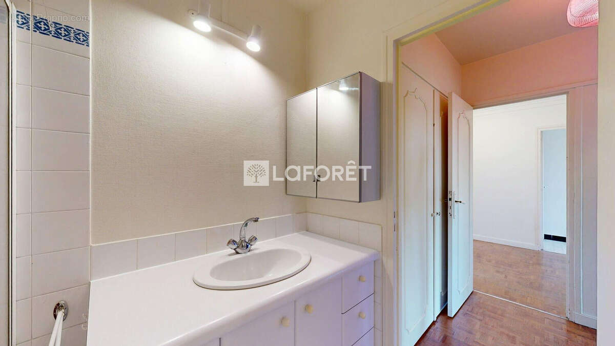 Appartement à NANTERRE