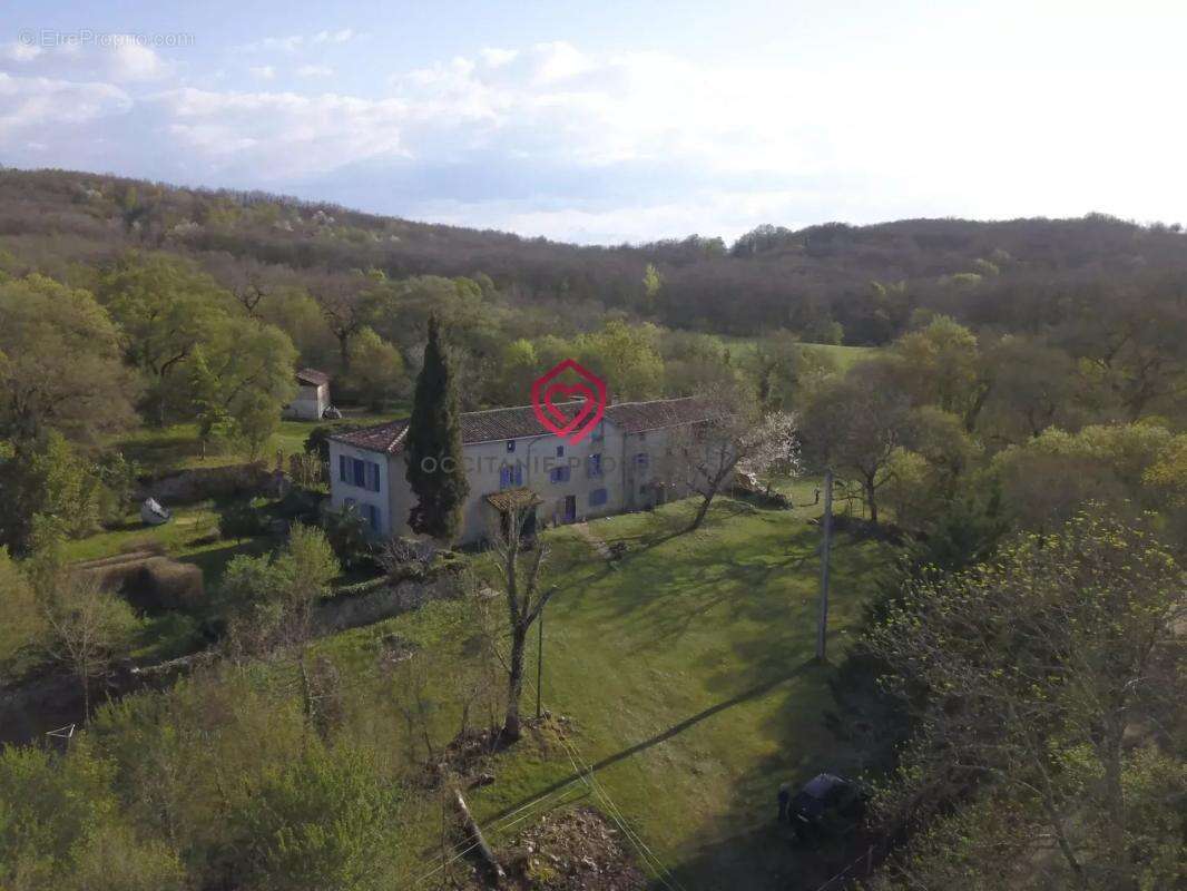 Maison à LE MAS-D'AZIL