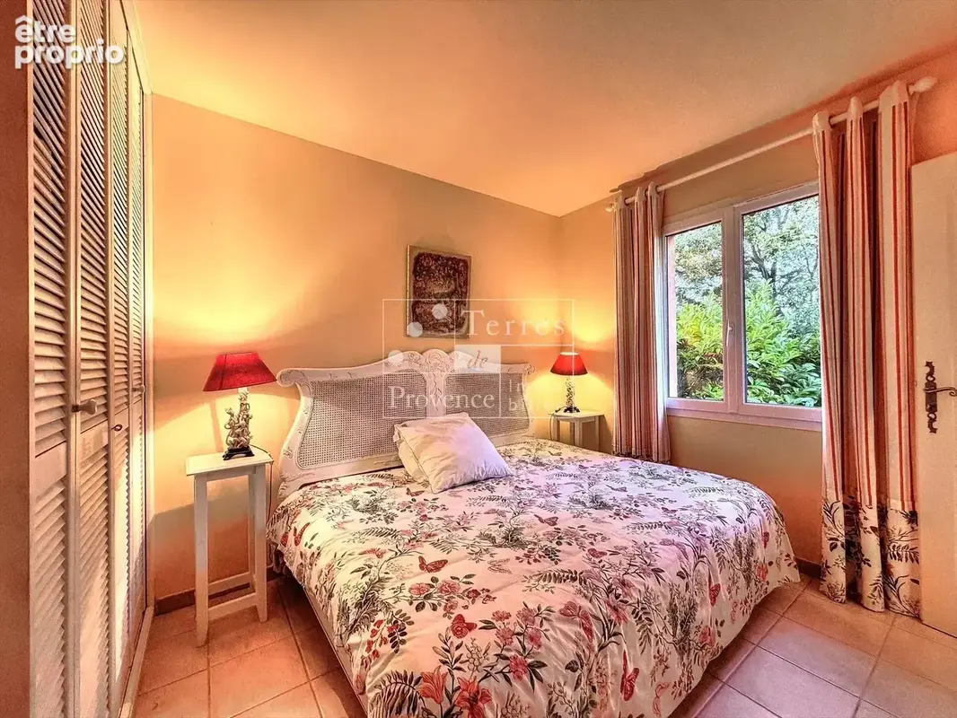 Maison de plain-pied avec piscine et appartement indépendant – Tourtour - photo 12
