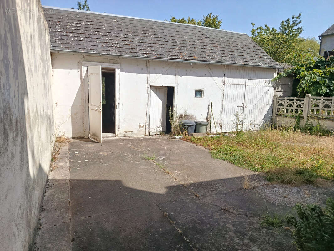 Maison à BENGY-SUR-CRAON