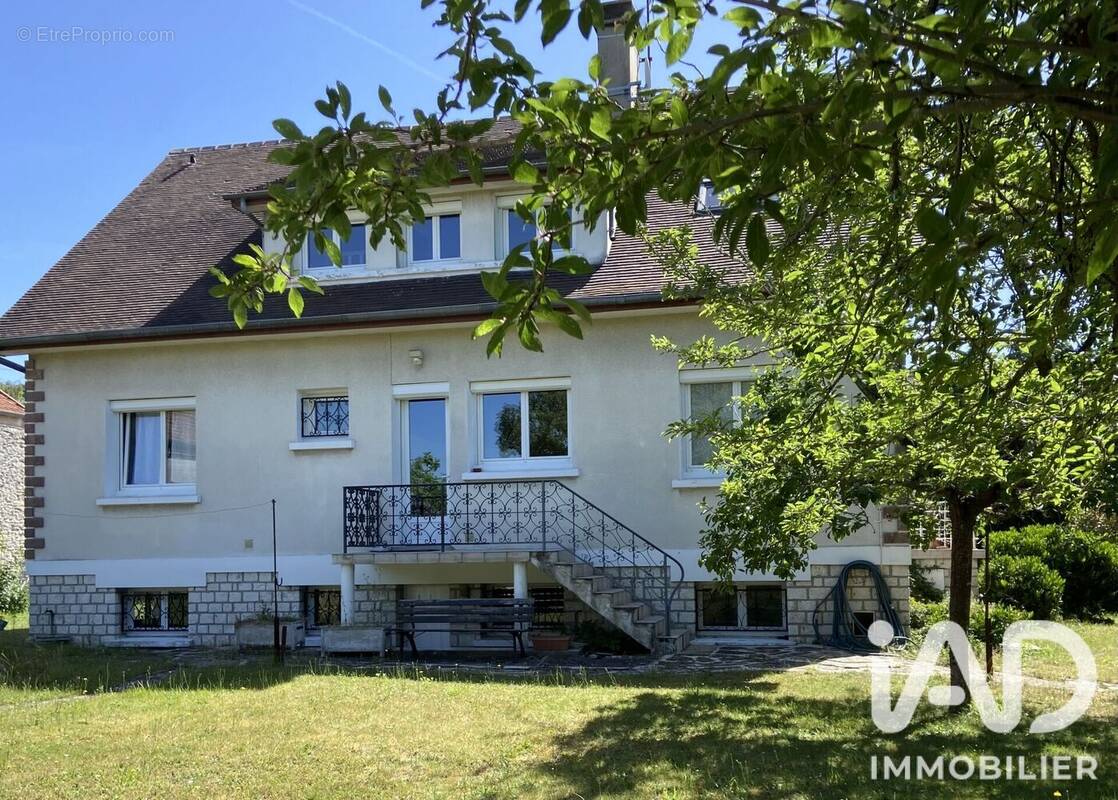 Photo 1 - Maison à MILLY-LA-FORET