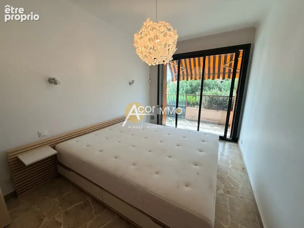 Proche du centre ville, Appartement T2 terrasse et jardin - photo 4