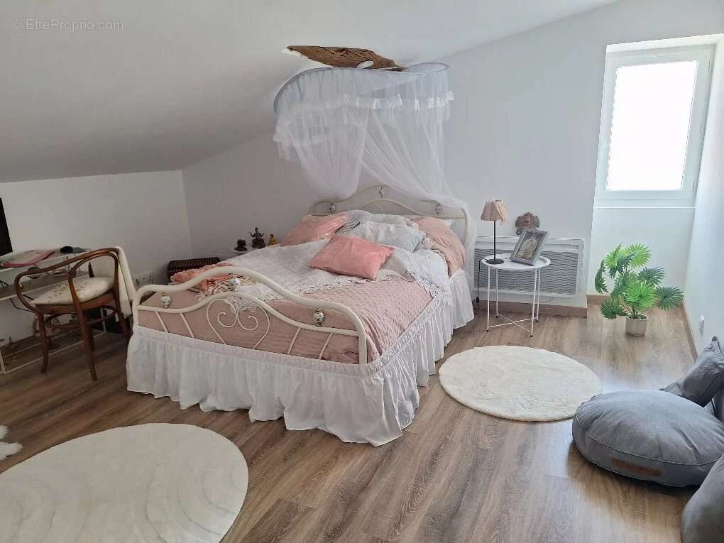 Maison à VERTEUIL-SUR-CHARENTE