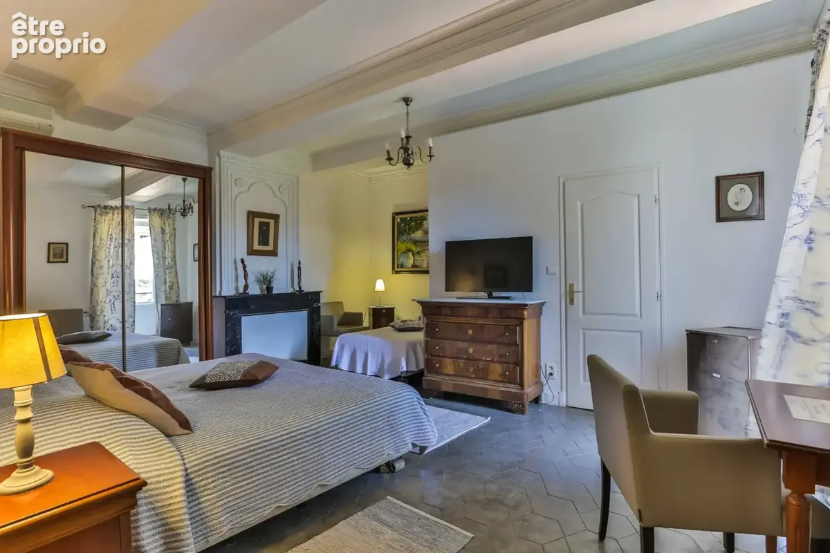 Maison de caractère avec jardin clos, piscine et importantes dépendances – à 10 mn d’Uzès - photo 11