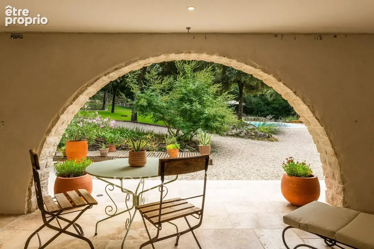 Magnifique maison 7 pièces avec piscine à Vernègues - photo 11