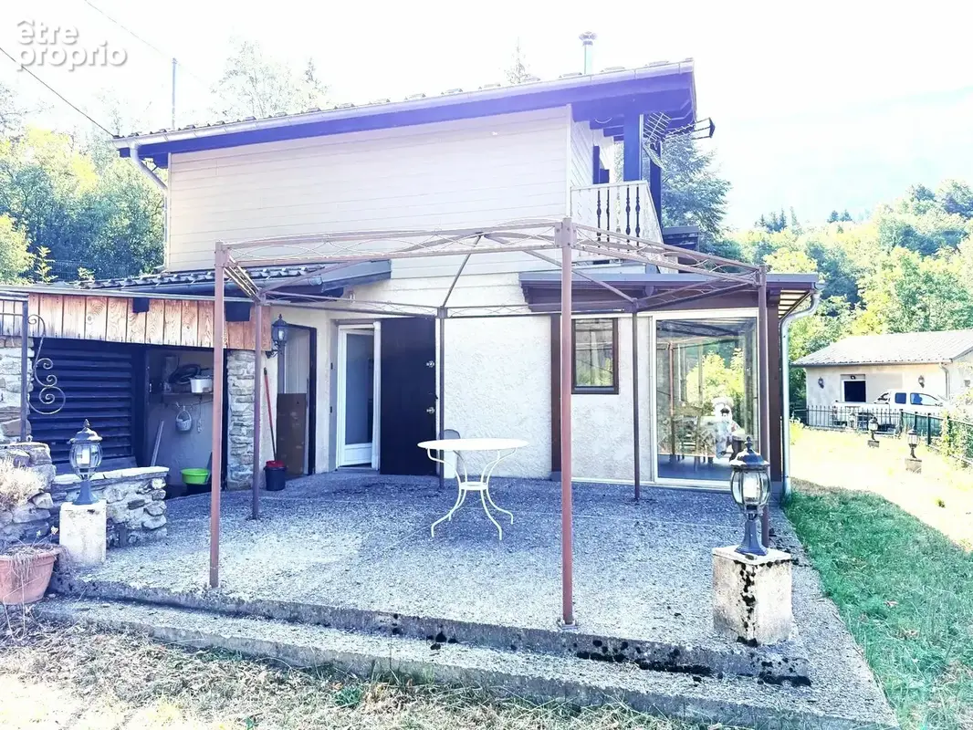 LE HAUT VERNET (04140)-Beau CHALET- 80m2 + Garage et atelier 80m2-Terrain 750 m2 - 275 000 € - photo 3
