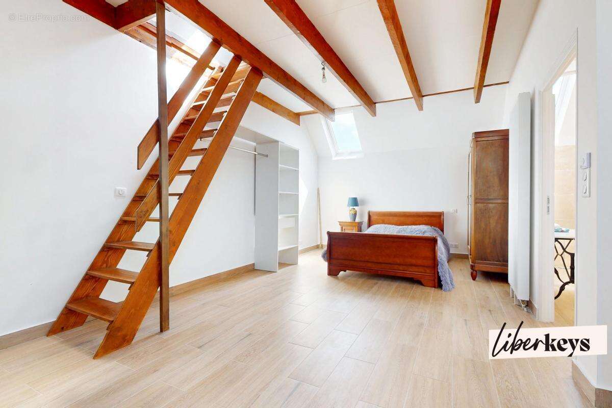 Maison à THOIRY