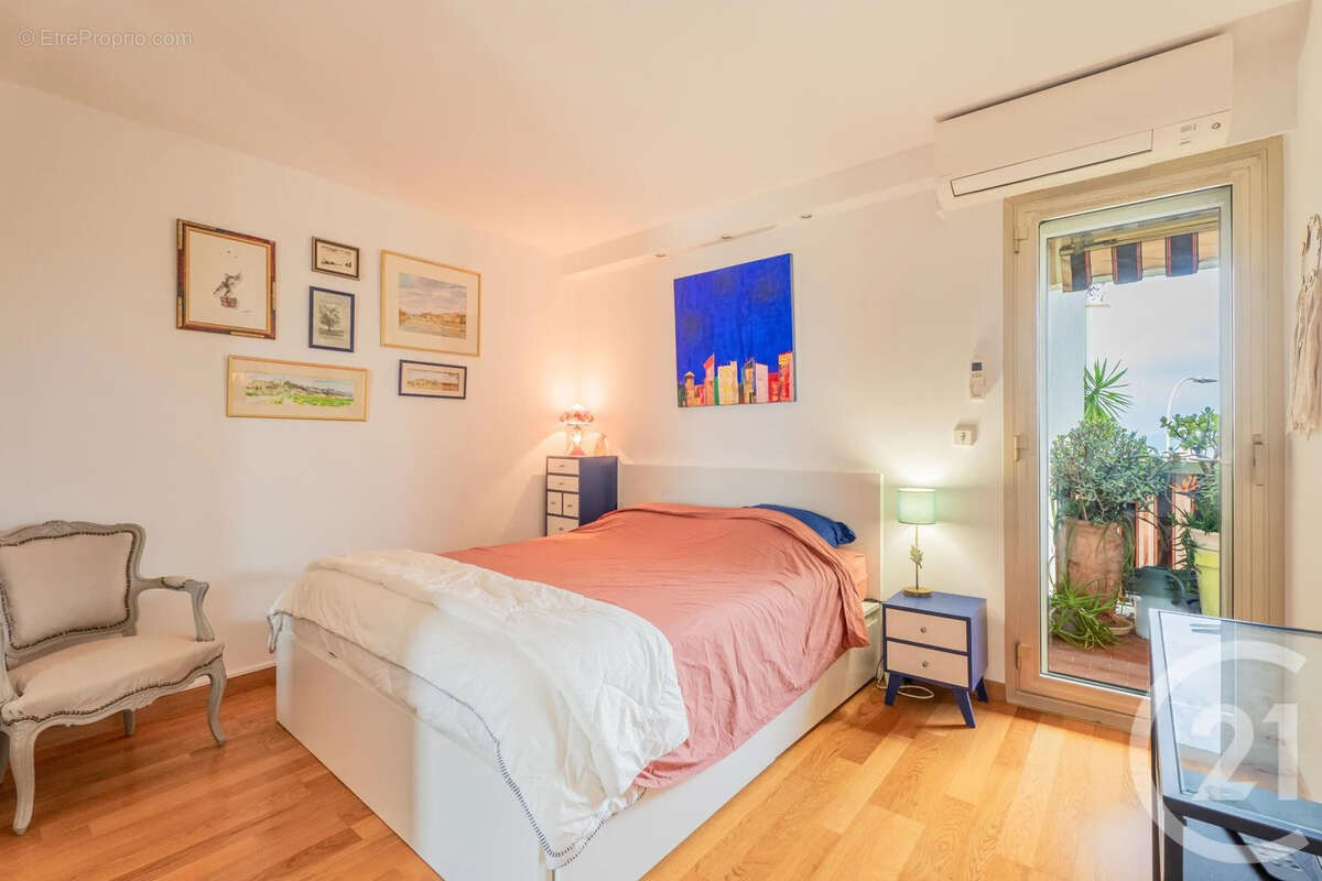 Appartement 70 m² à Nice  - photo 8