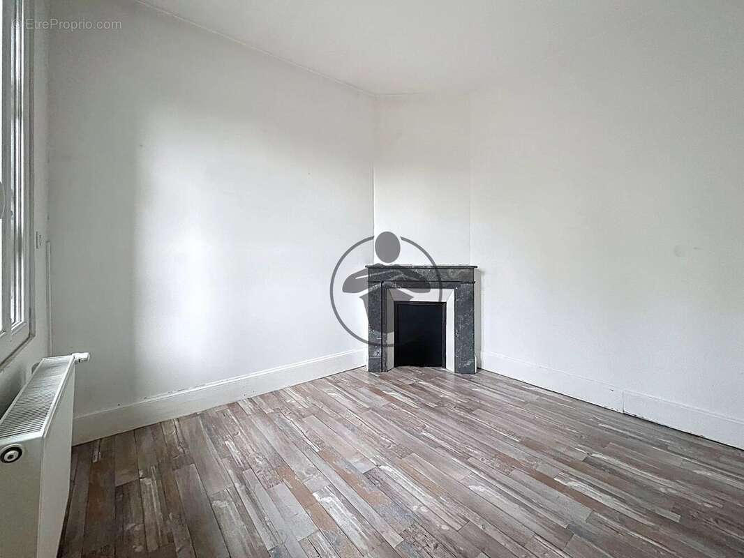 Maison à SAINT-QUENTIN