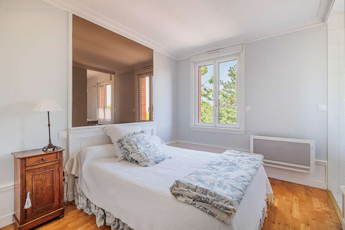 Maison à SAINT-ORENS-DE-GAMEVILLE