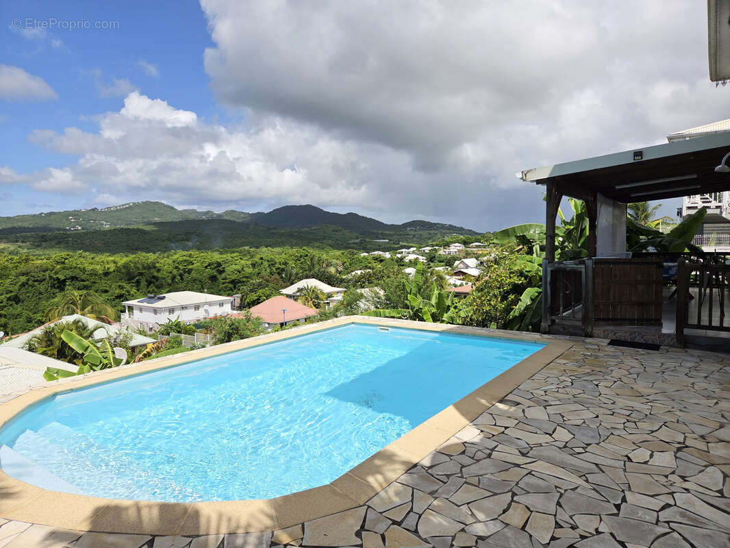 Maison à SAINTE-LUCE