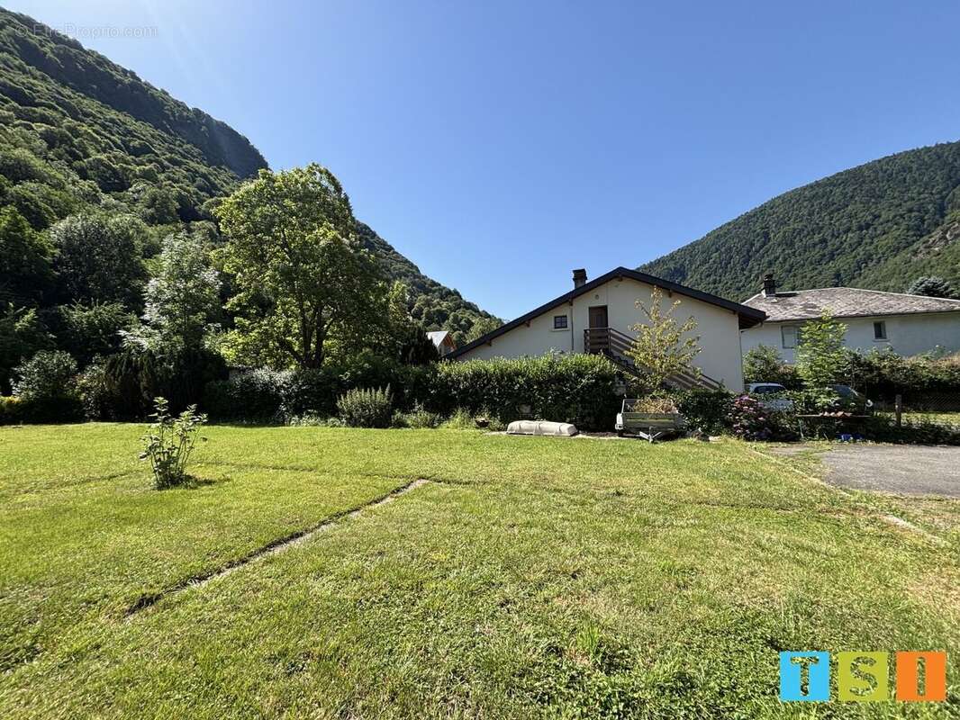 A 5 min de Luchon terrain à bâtir - photo 2