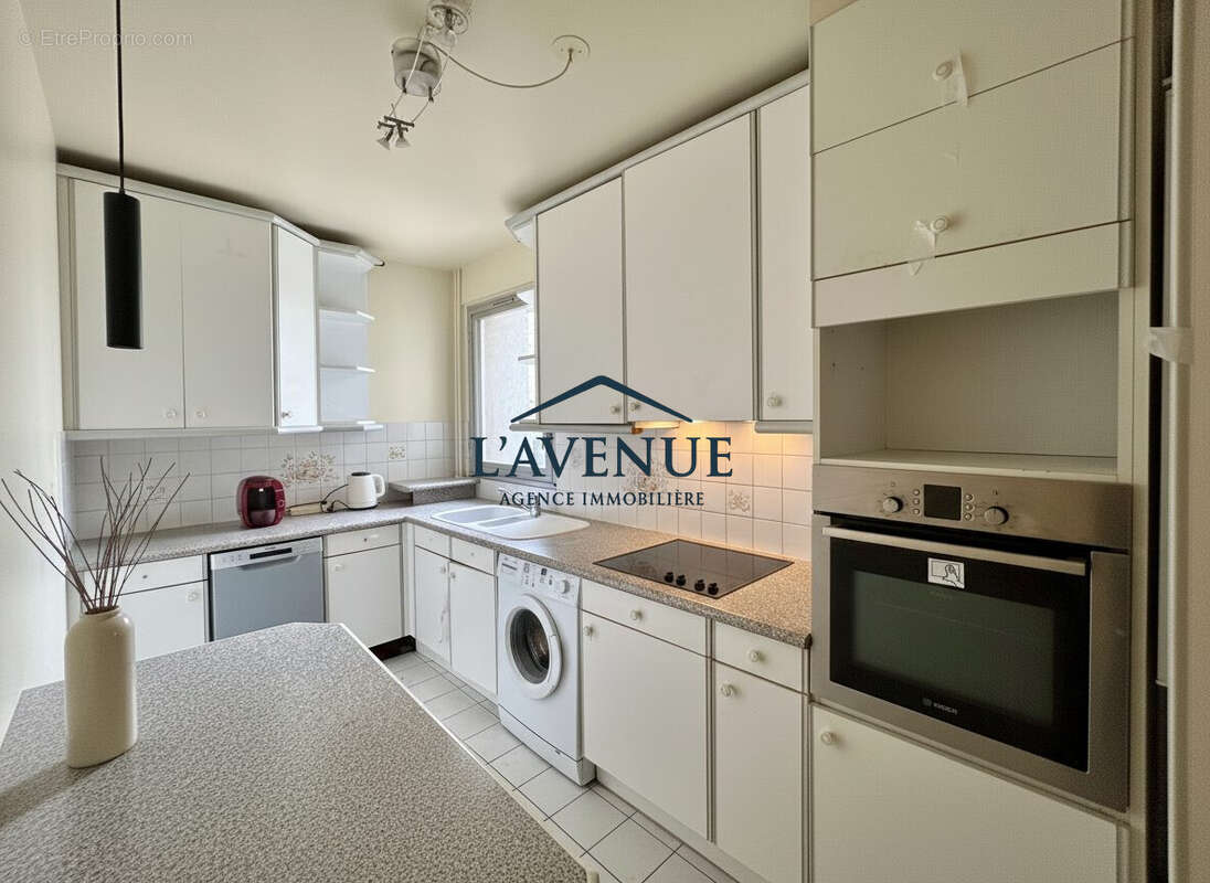 Appartement 70 m² à Paris-15e  - photo 5