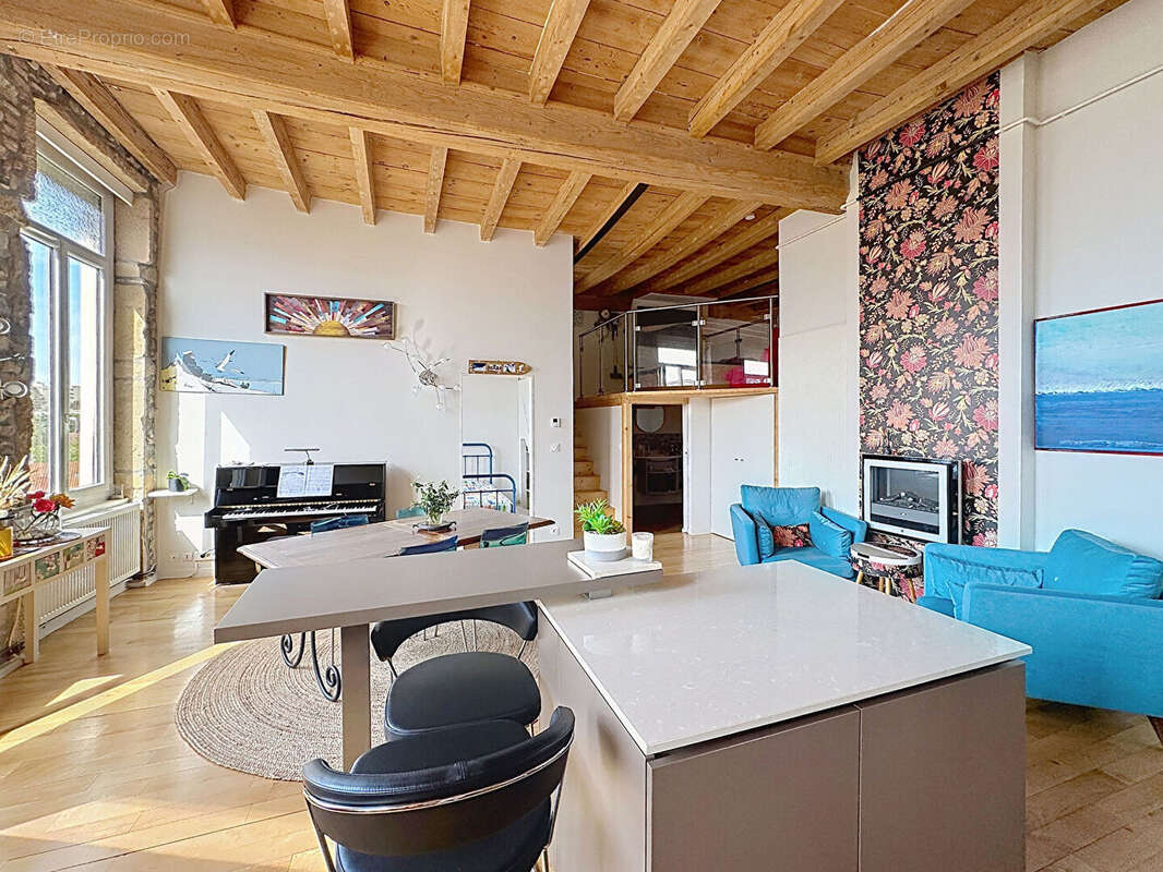 Appartement à LYON-4E