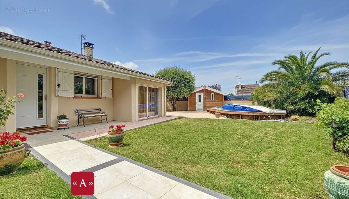 Maison à SAINT-SULPICE