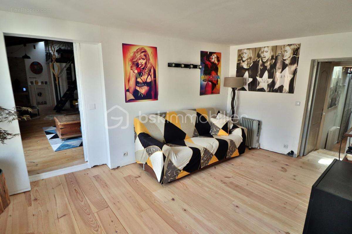 Maison de caractère de 185 m² – Terrasse de 22 m², pierres apparentes, loft et prestations de confort - photo 14