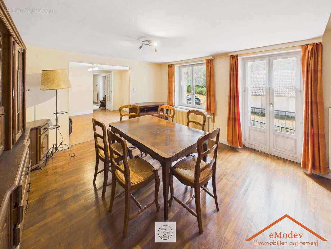 Maison 122 m² à Le Val-D'ajol  - photo 3