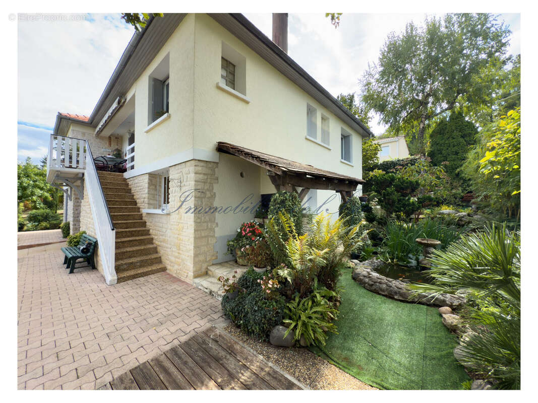 Maison à COULOUNIEIX-CHAMIERS