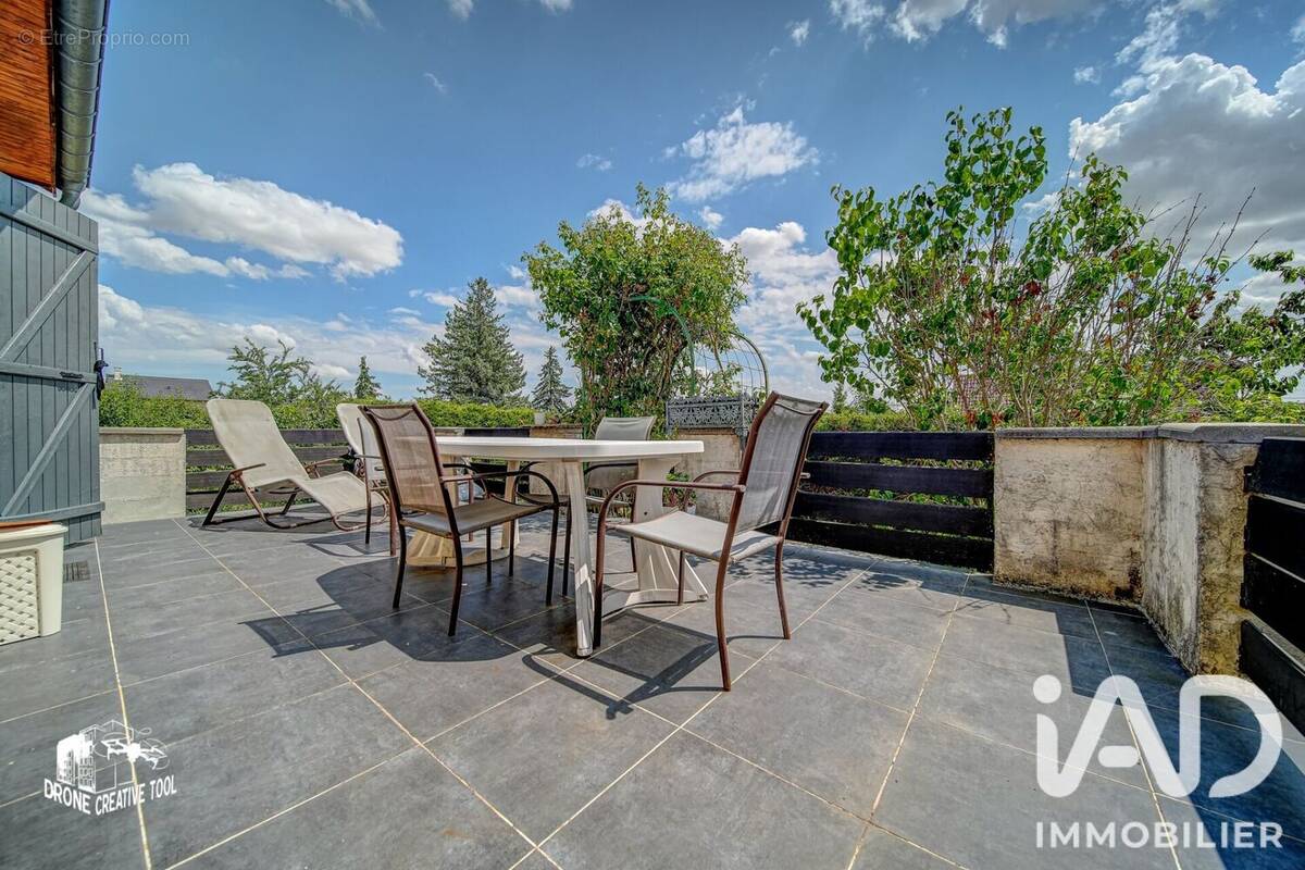Maison 153 m² à Verny  - photo 1