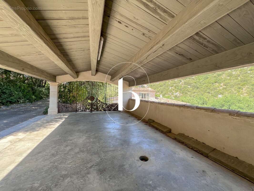 Maison 210 m² à Goudargues  - photo 38