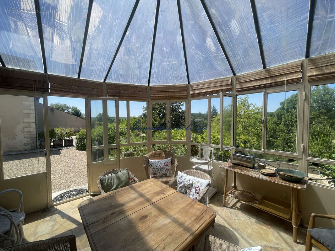 Maison à CHAMPAGNAC-DE-BELAIR