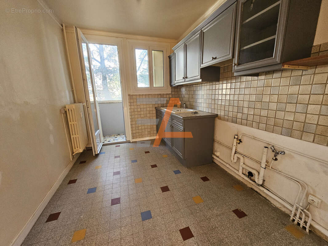 Appartement à SAINT-ETIENNE