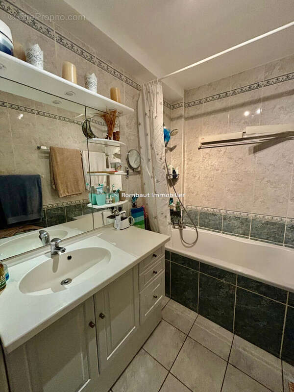 Appartement à LA CELLE-SAINT-CLOUD