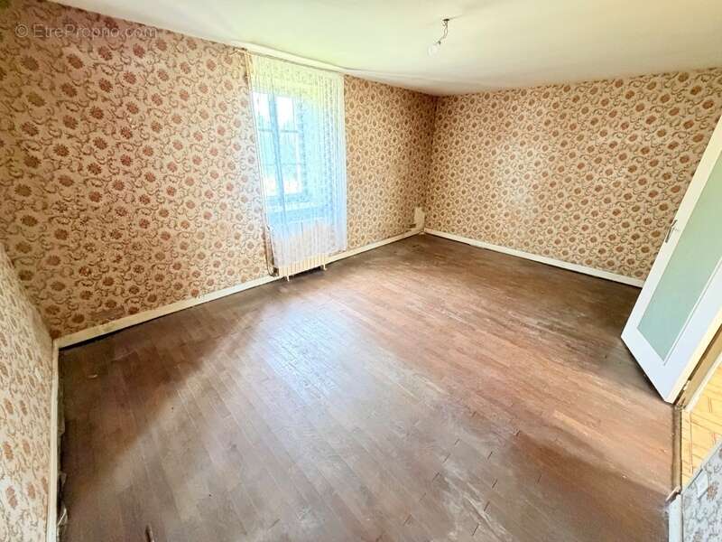 Maison à vendre 5 pièces GUEUGNON (71) - photo 7