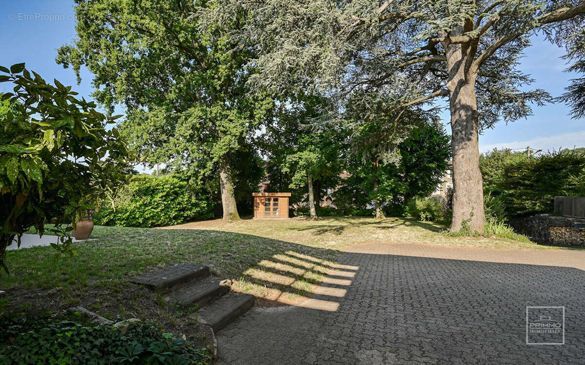 Maison à SAINT-CYR-AU-MONT-D'OR