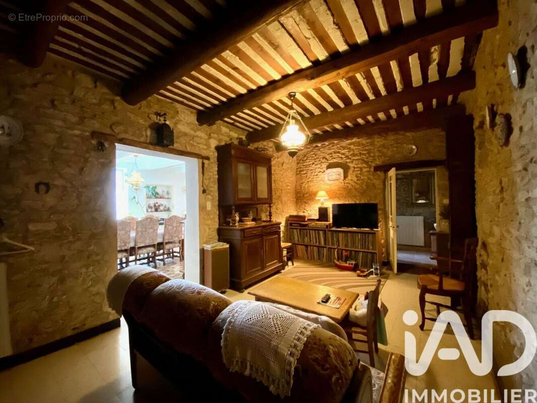 Photo 9 - Maison à L'ISLE-SUR-LA-SORGUE