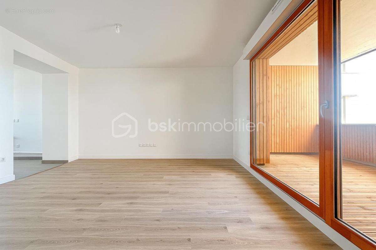 Appartement à BUSSY-SAINT-GEORGES