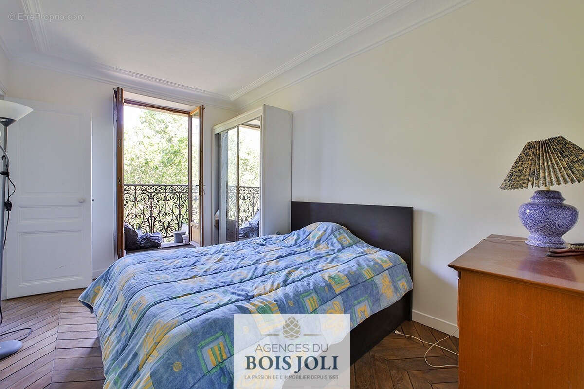 Appartement à PARIS-9E