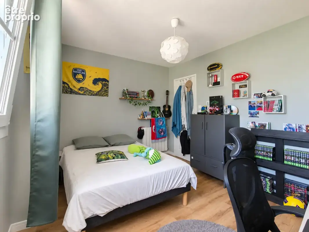 Maison de plain pieds à vendre - centre ville de Surgères - photo 9