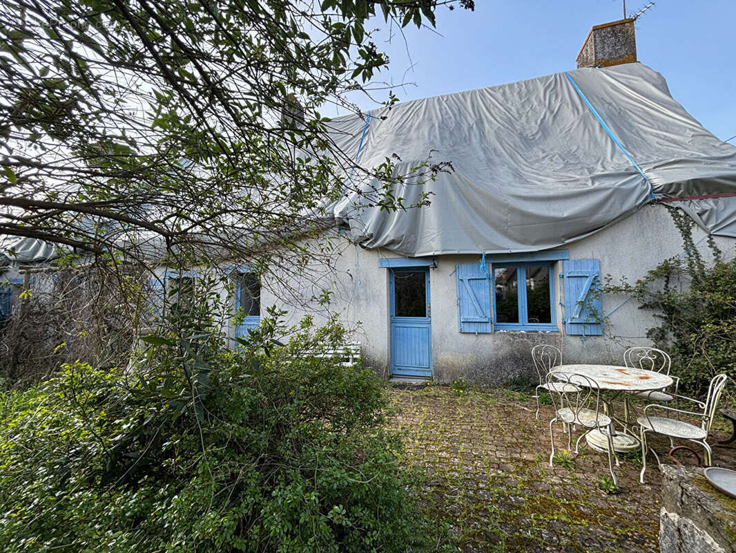 Maison à LA CHAPELLE-DES-MARAIS
