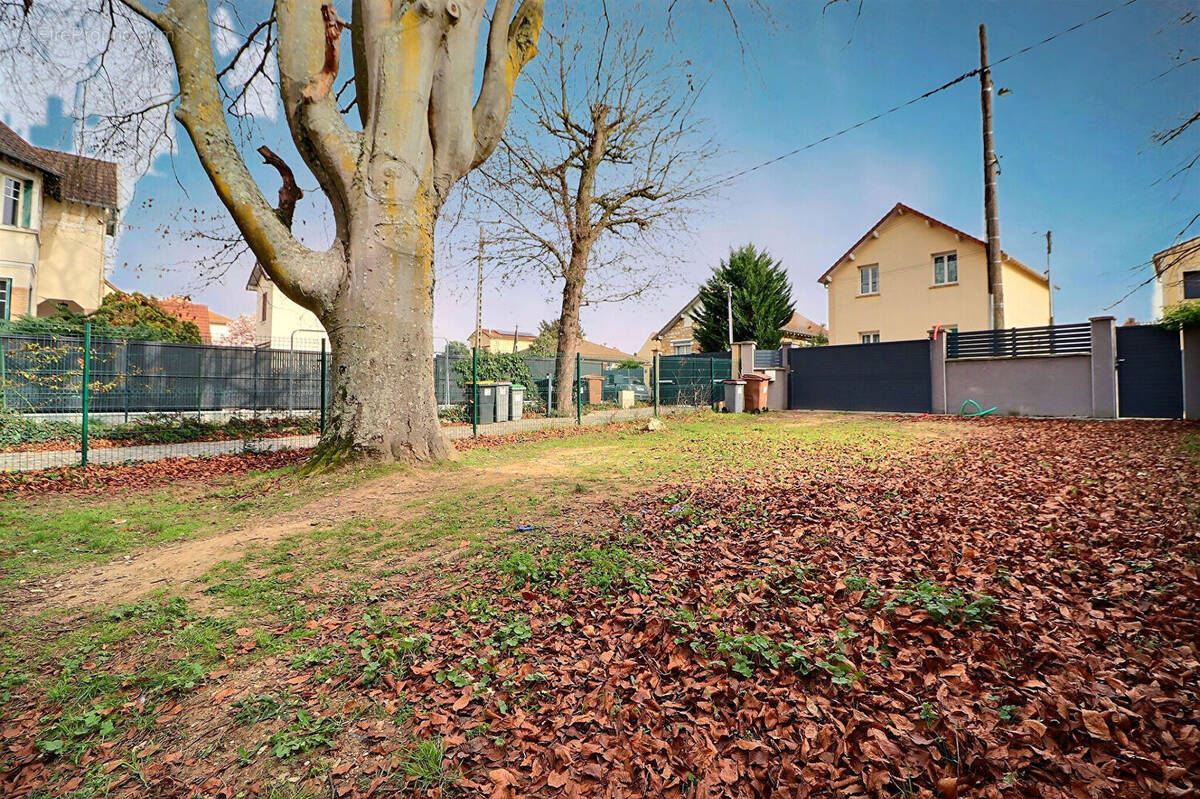 Maison à SAINT-LEU-LA-FORET