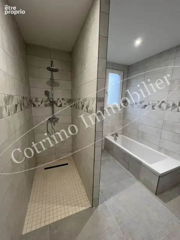 Appartement Vaulx En Velin village 5 pièces 116 m²+jardin - photo 12