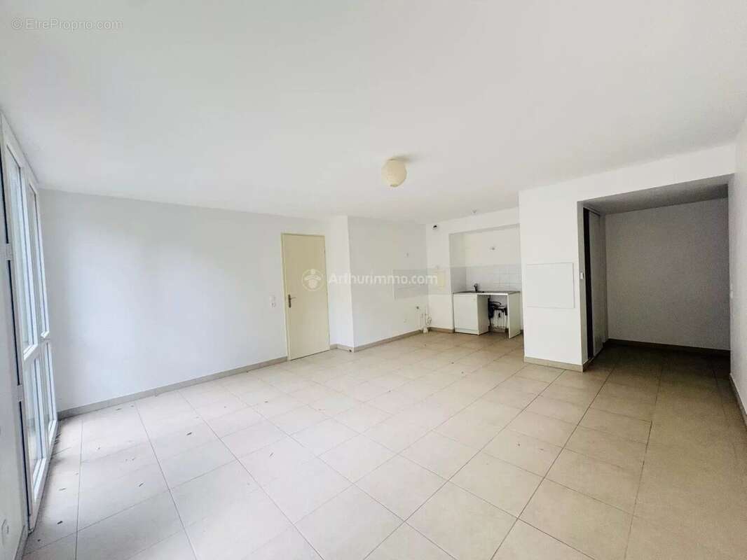 Appartement à BUSSY-SAINT-GEORGES