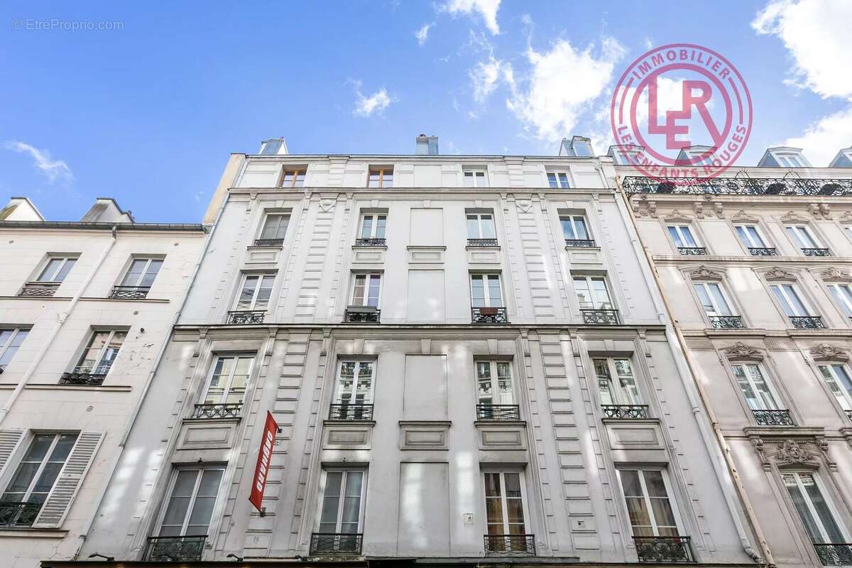 Appartement à PARIS-10E