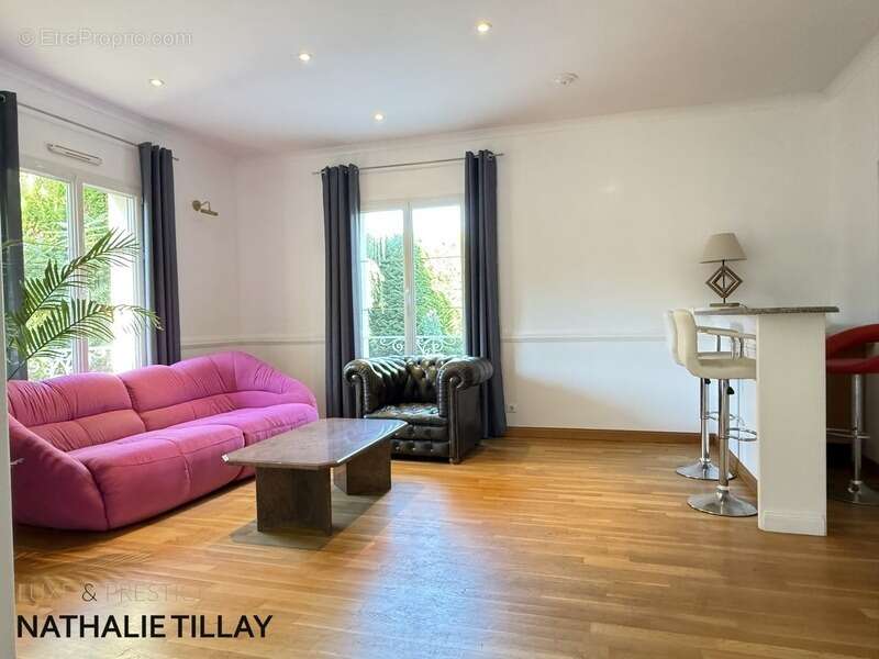 Maison à SAINT-JEAN-DE-BRAYE